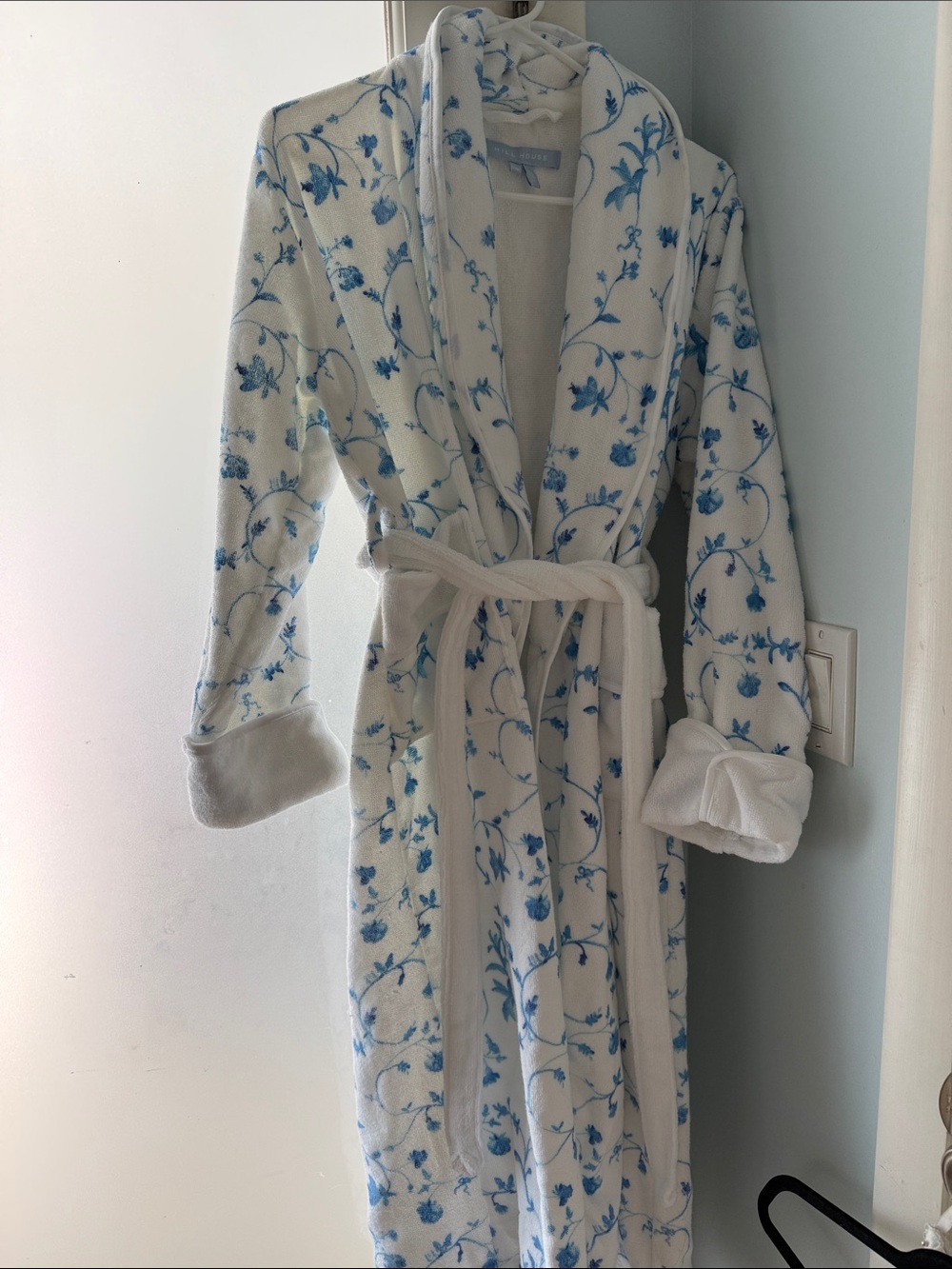 Hill House Plush Hotel Robe with Blue Botanical Pattern S/M